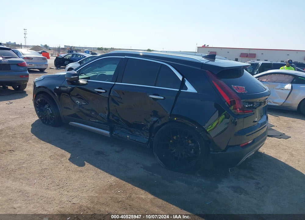 2022 CADILLAC XT4 FWD PREMIUM LUXURY VIN: 1GYFZCR42NF123191