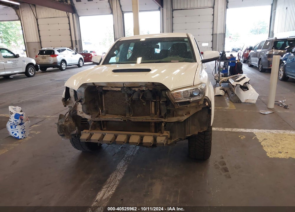 2022 TOYOTA TACOMA VIN: 3TMDZ5BN0NM137960