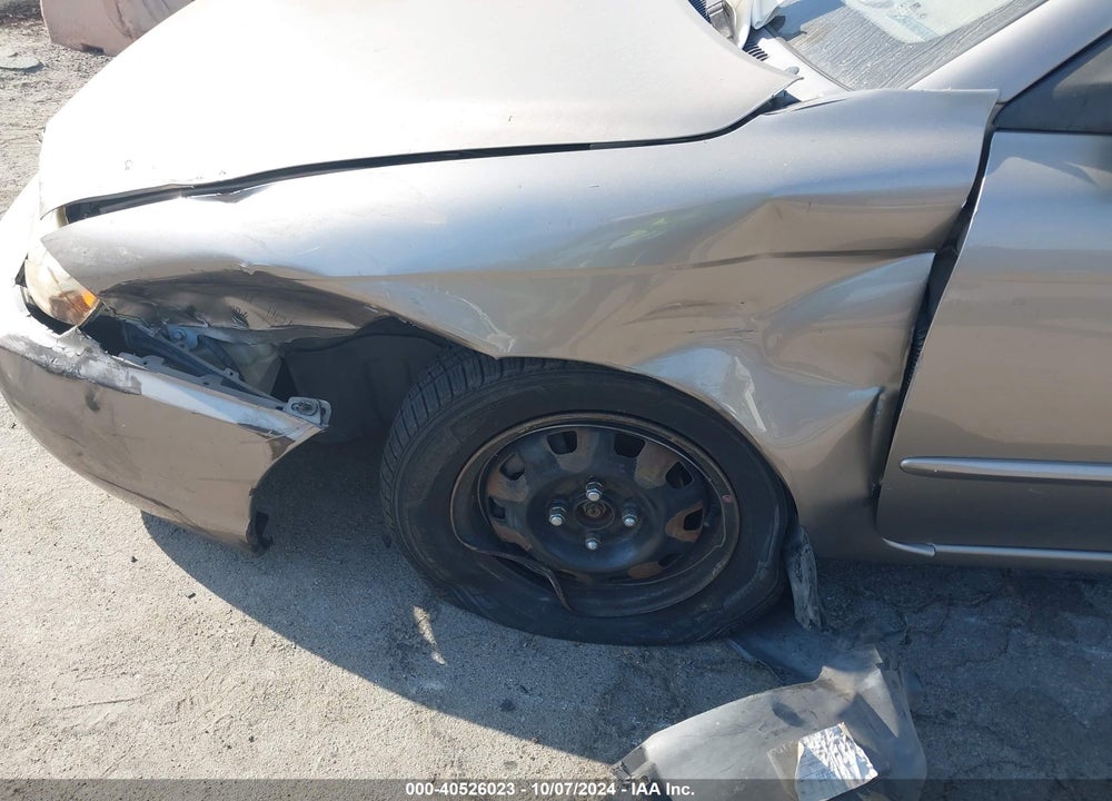 2002 KIA SPECTRA LS VIN: KNAFB121125174677