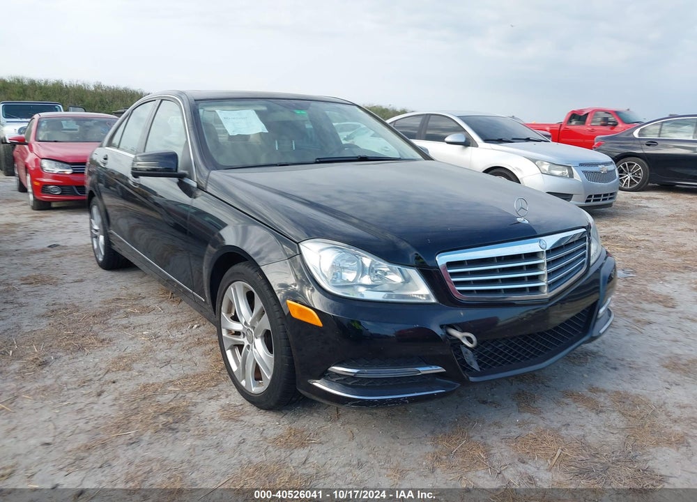 2013 MERCEDES-BENZ C 300 LUXURY 4MATIC/SPORT 4MATIC VIN: WDDGF8AB6DA870577