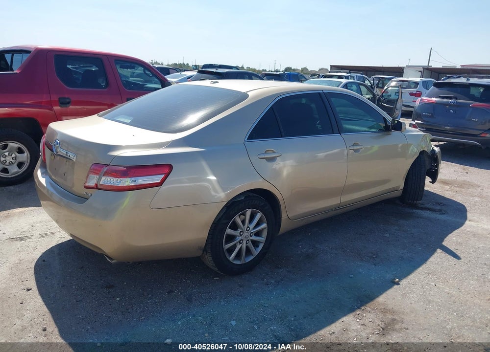 2010 TOYOTA CAMRY XLE VIN: 4T1BF3EK7AU512640