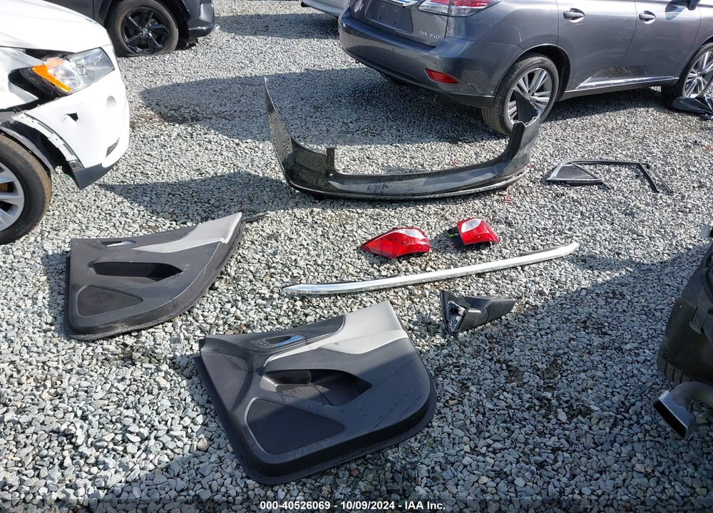 2019 CHEVROLET EQUINOX LT VIN: 3GNAXVEX5KS566368