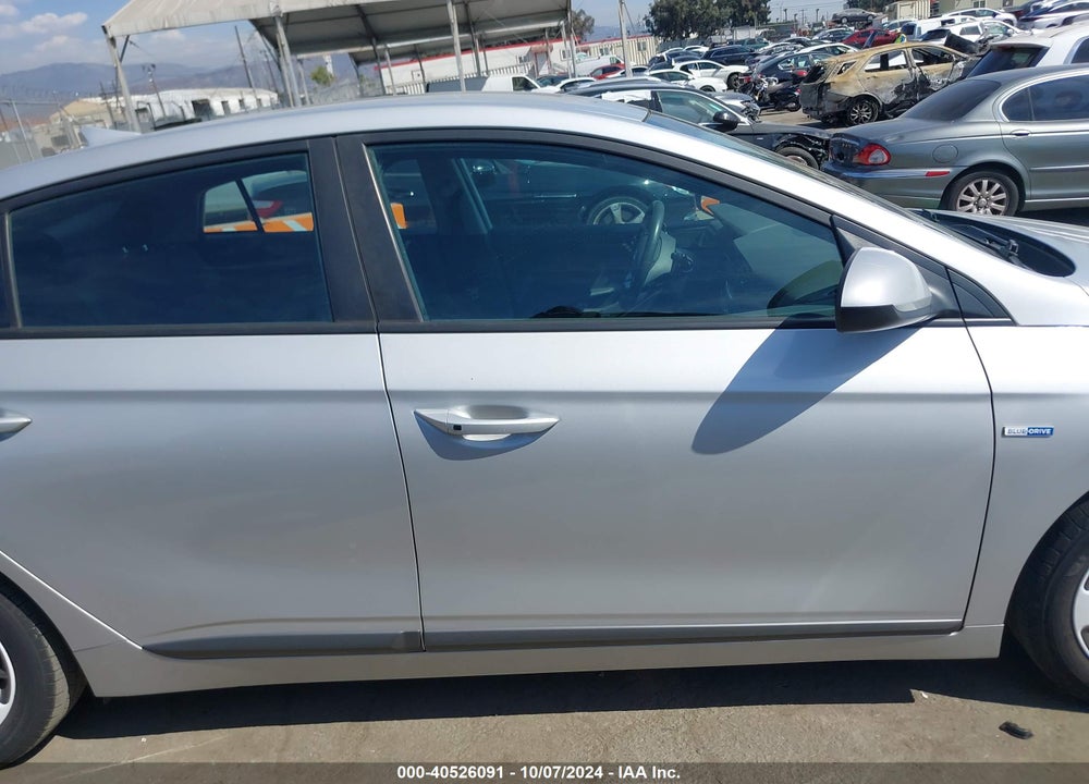 2019 HYUNDAI IONIQ PLUG-IN HYBRID VIN: KMHC65LDXKU147179