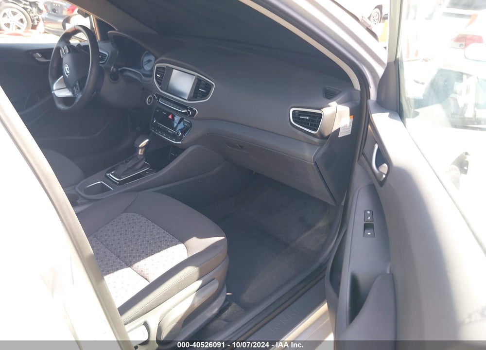 2019 HYUNDAI IONIQ PLUG-IN HYBRID VIN: KMHC65LDXKU147179