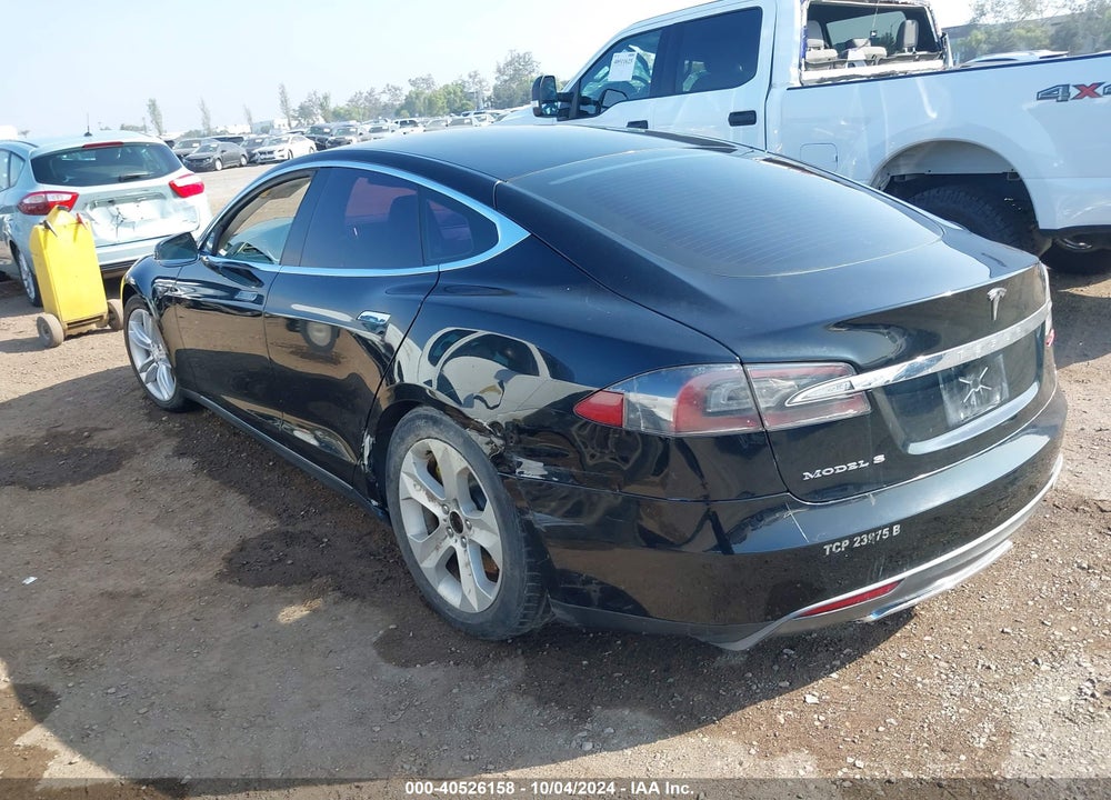 2013 TESLA MODEL S VIN: 5YJSA1DN8DFP05749