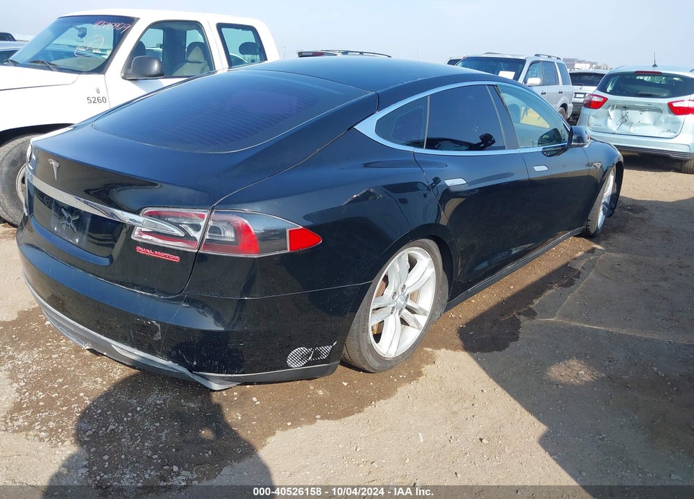 2013 TESLA MODEL S VIN: 5YJSA1DN8DFP05749