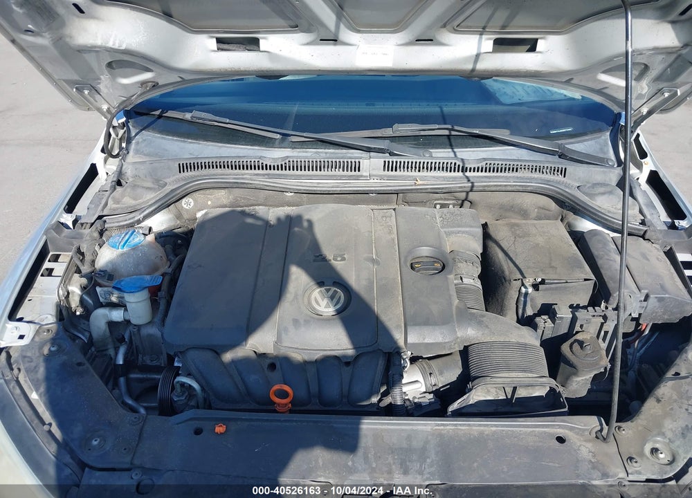 2012 VOLKSWAGEN JETTA 2.5L SE VIN: 3VWDP7AJ3CM372492