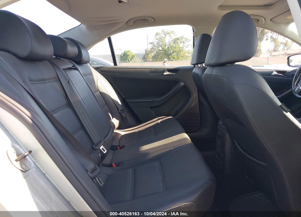 2012 VOLKSWAGEN JETTA 2.5L SE VIN: 3VWDP7AJ3CM372492