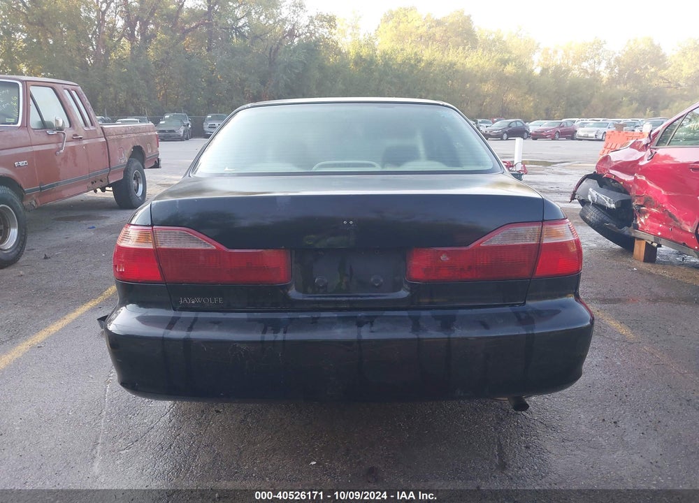 1999 HONDA ACCORD LX VIN: 1HGCG5644XA100799