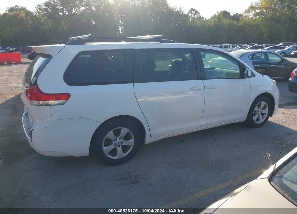 2011 TOYOTA SIENNA LE V6 VIN: 5TDKK3DC9BS073831