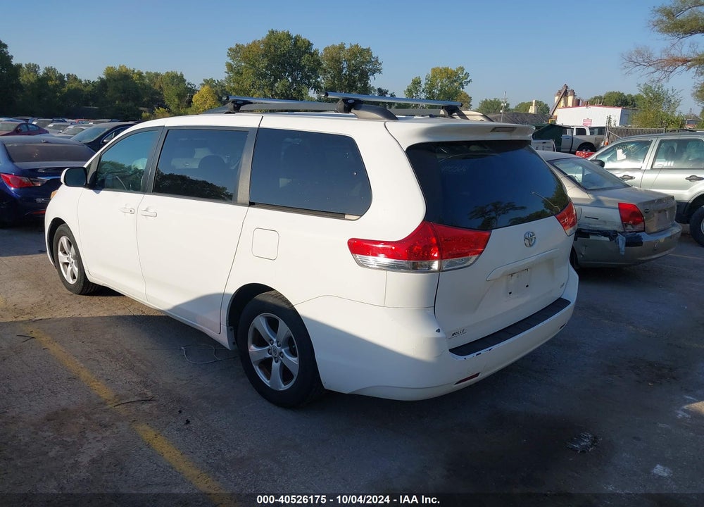2011 TOYOTA SIENNA LE V6 VIN: 5TDKK3DC9BS073831