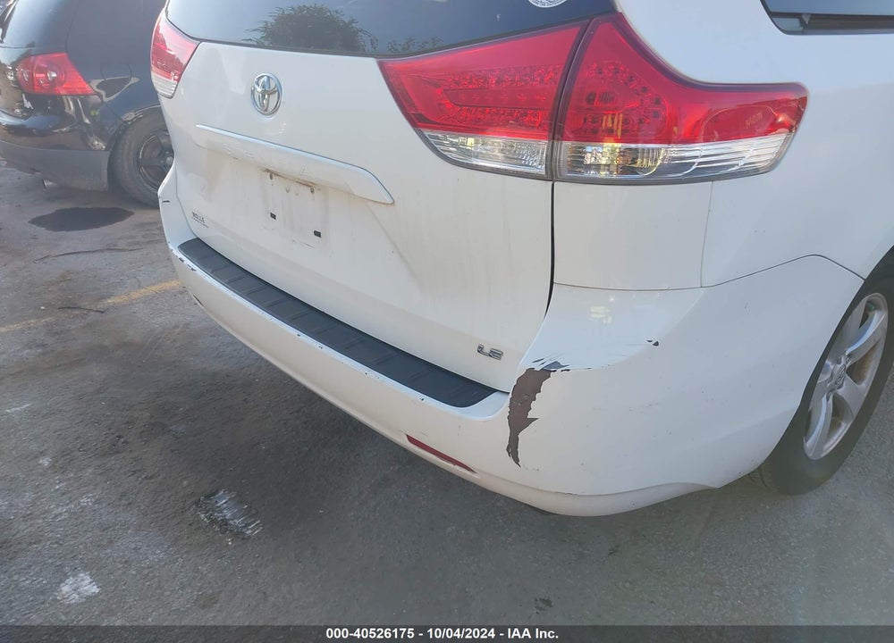 2011 TOYOTA SIENNA LE V6 VIN: 5TDKK3DC9BS073831