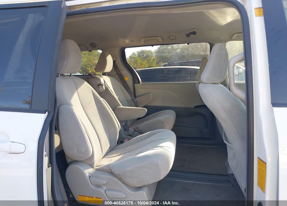 2011 TOYOTA SIENNA LE V6 VIN: 5TDKK3DC9BS073831
