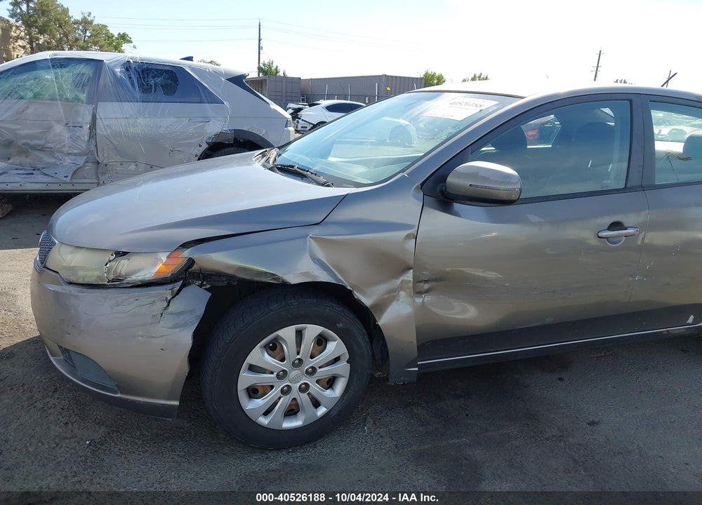 2013 KIA FORTE EX VIN: KNAFU4A20D5648028