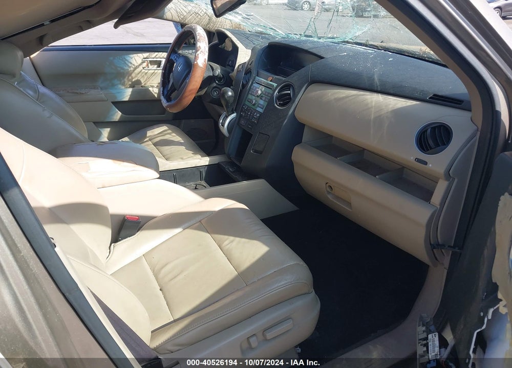 2011 HONDA PILOT EX-L VIN: 5FNYF4H5XBB051048