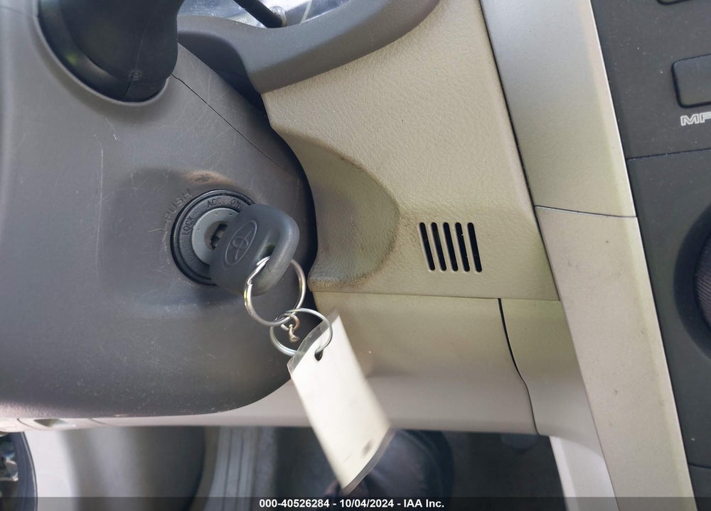 2009 TOYOTA COROLLA LE VIN: 1NXBU40E59Z135850
