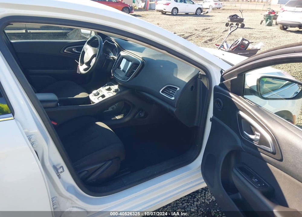 2015 CHRYSLER 200 LIMITED VIN: 1C3CCCAB4FN671130