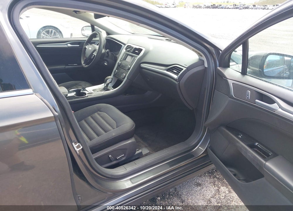 2015 FORD FUSION SE VIN: 1FA6P0H79F5116158