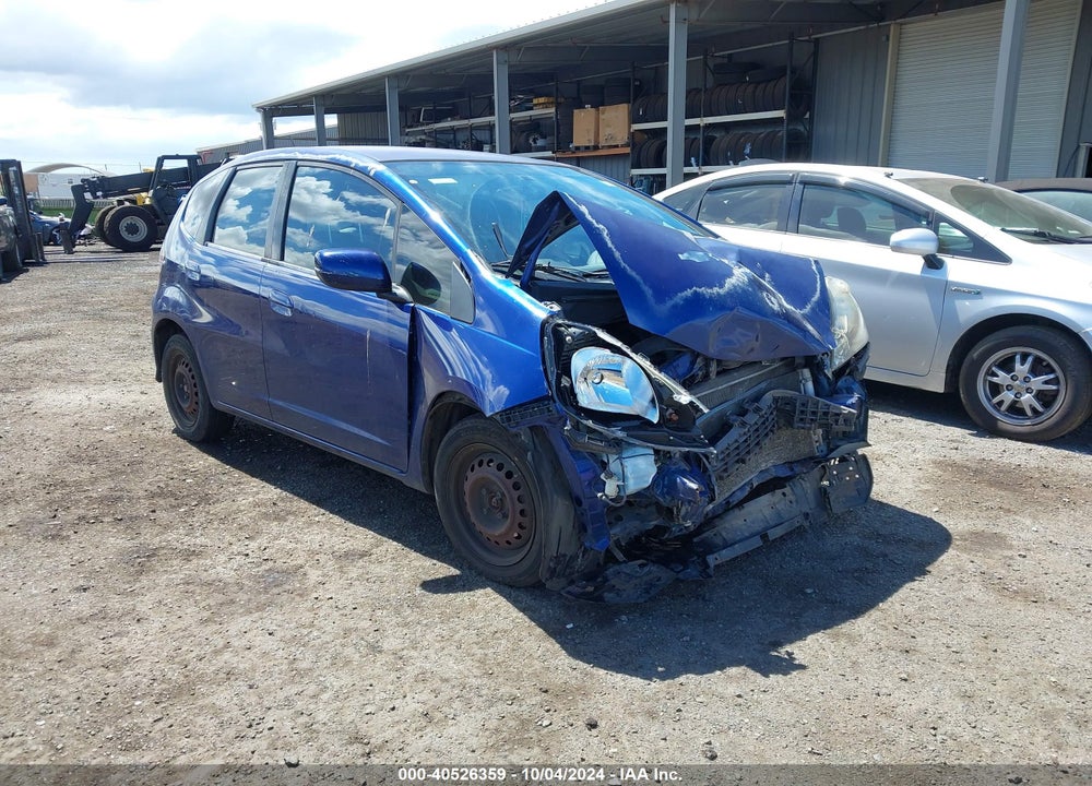 2013 HONDA FIT VIN: JHMGE8H35DC079181