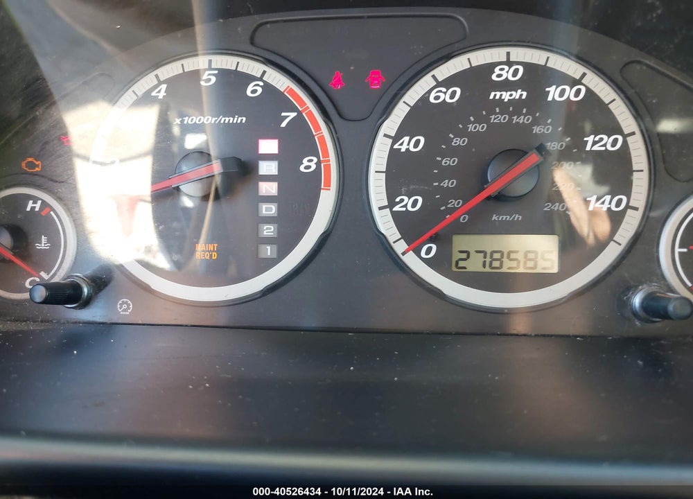 2004 HONDA CR-V LX VIN: JHLRD68564C021053