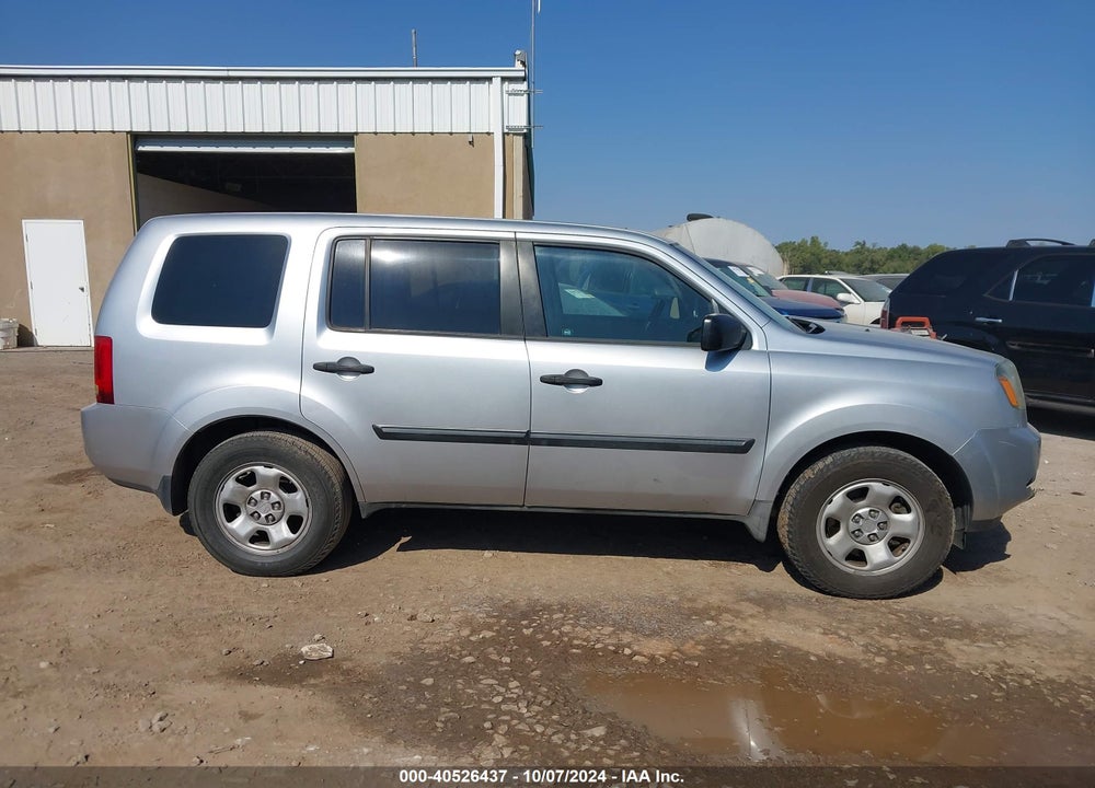 2010 HONDA PILOT LX VIN: 5FNYF3H22AB017698