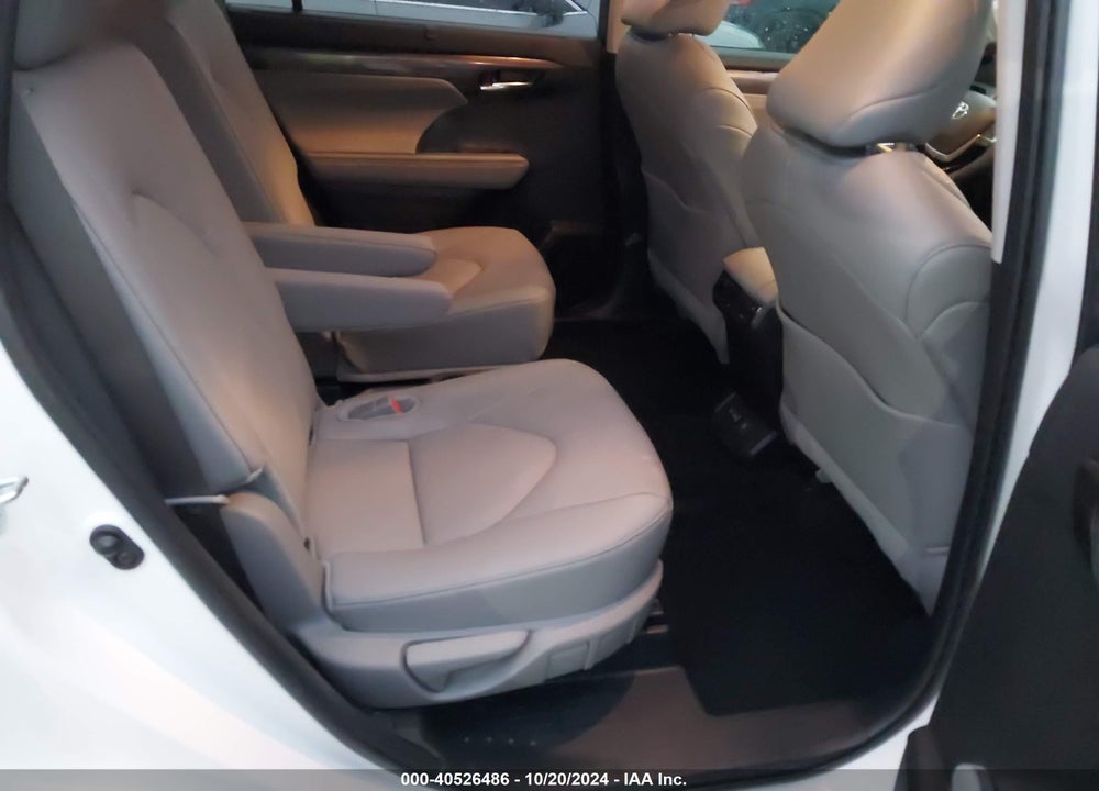 2024 TOYOTA HIGHLANDER PLATINUM VIN: 5TDKDRAH4RS539608
