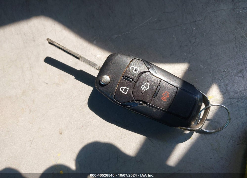 2015 FORD FUSION SE VIN: 3FA6P0HD7FR211918