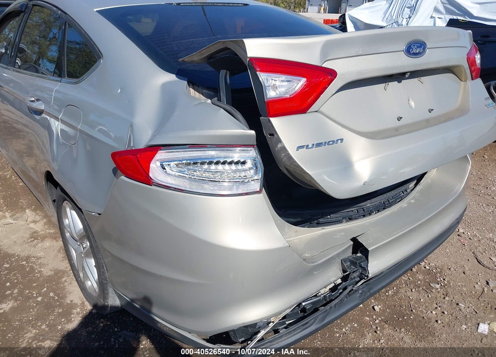 2015 FORD FUSION SE VIN: 3FA6P0HD7FR211918