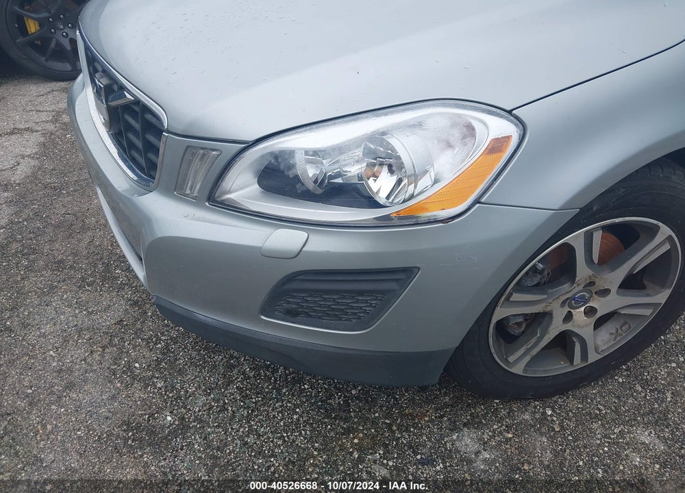 2011 VOLVO XC60 T6/T6 R-DESIGN VIN: YV4902DZ7B2215911