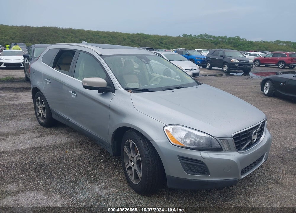 2011 VOLVO XC60 T6/T6 R-DESIGN VIN: YV4902DZ7B2215911