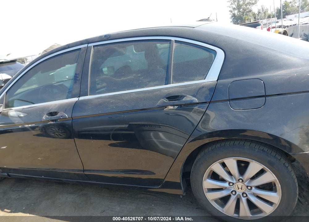 2011 HONDA ACCORD 2.4 EX-L VIN: 1HGCP2F82BA071412