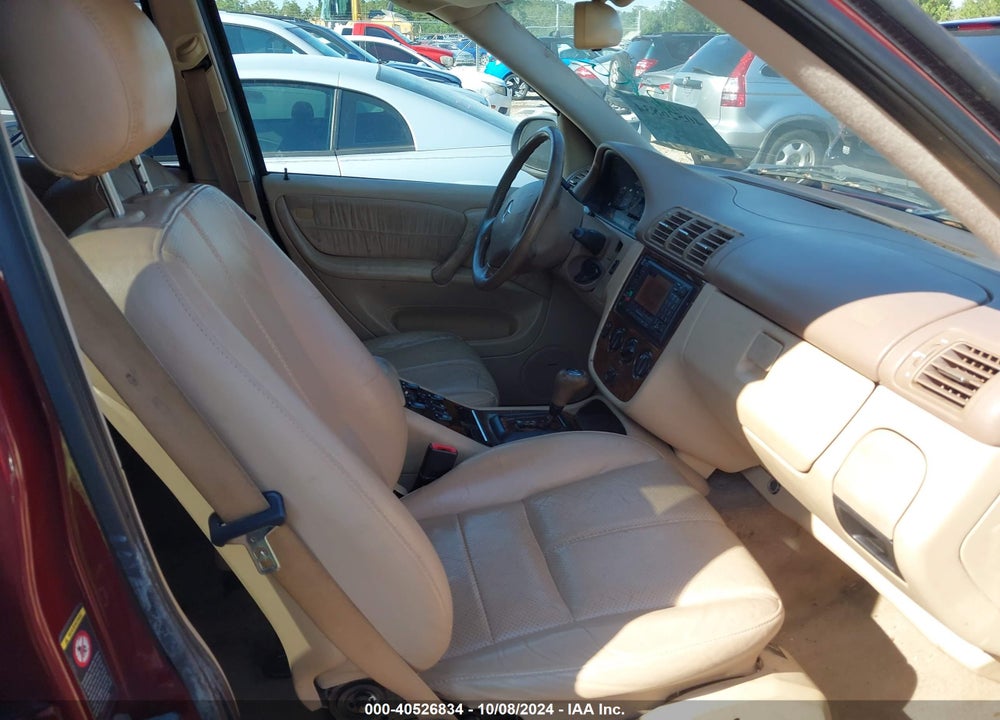 2000 MERCEDES-BENZ ML 320 VIN: 4JGAB54E6YA220259
