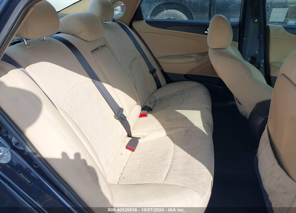 2014 HYUNDAI SONATA GLS VIN: 5NPEB4AC7EH913588