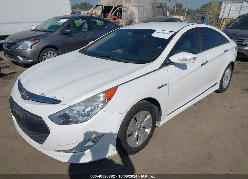 2015 HYUNDAI SONATA HYBRID VIN: KMHEC4A47FA130927