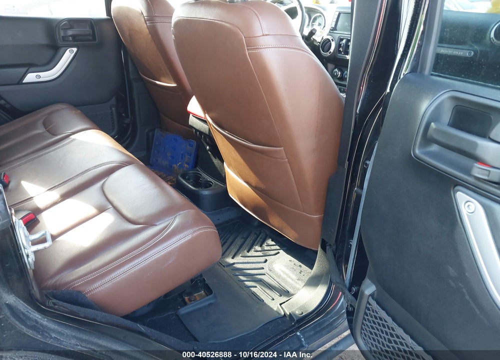 2017 ANGLER JEEP WR UNLIMITED SAHARA 4X4 VIN: 1C4BJWEG4HL531601