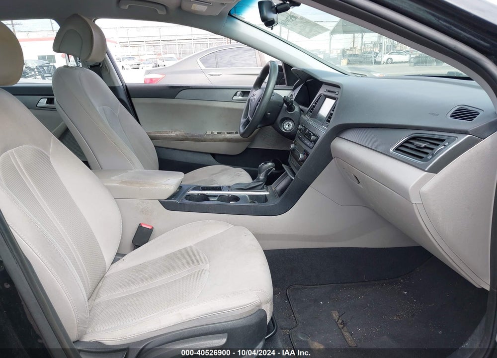 2016 HYUNDAI SONATA SE VIN: 5NPE24AF6GH395471