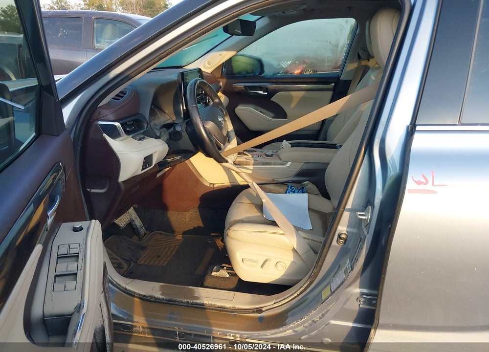 2020 TOYOTA HIGHLANDER LIMITED VIN: 5TDDZRBH8LS041380
