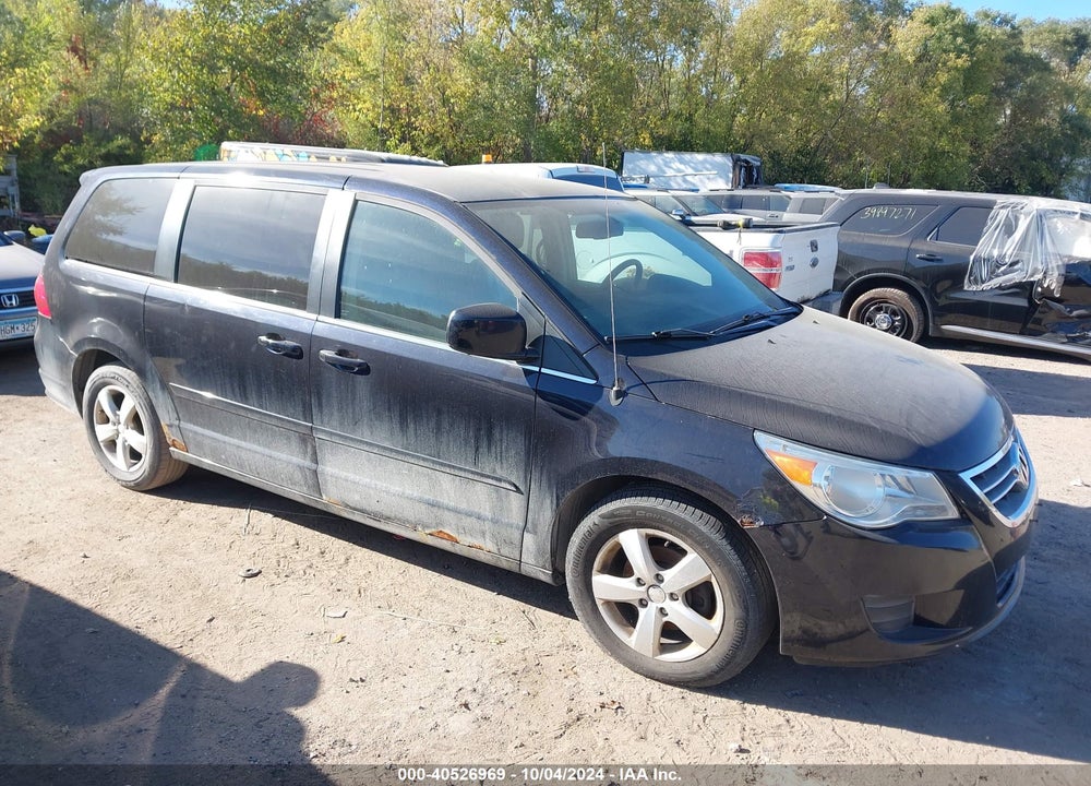 2010 VOLKSWAGEN ROUTAN SE VIN: 2V4RW3D13AR388297