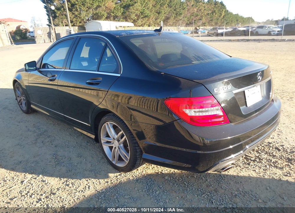 2013 MERCEDES-BENZ C 300 LUXURY 4MATIC/SPORT 4MATIC VIN: WDDGF8AB9DR300462