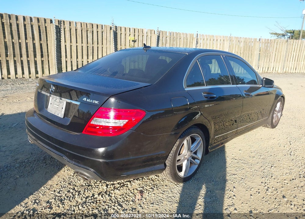 2013 MERCEDES-BENZ C 300 LUXURY 4MATIC/SPORT 4MATIC VIN: WDDGF8AB9DR300462