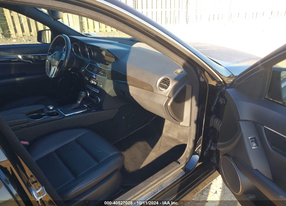2013 MERCEDES-BENZ C 300 LUXURY 4MATIC/SPORT 4MATIC VIN: WDDGF8AB9DR300462
