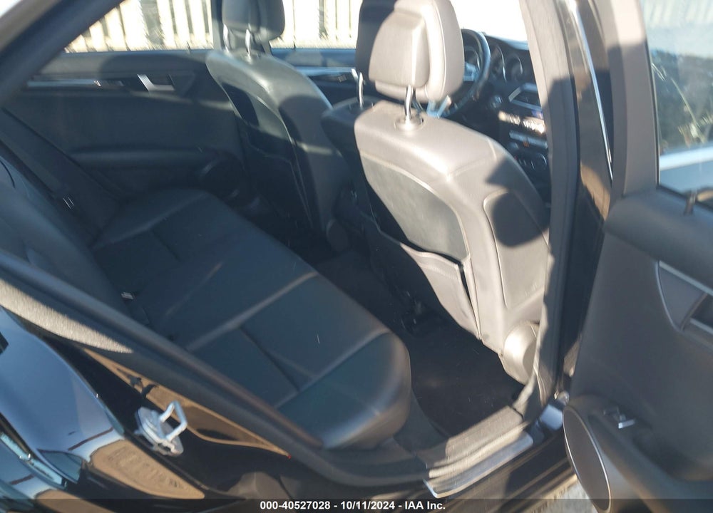 2013 MERCEDES-BENZ C 300 LUXURY 4MATIC/SPORT 4MATIC VIN: WDDGF8AB9DR300462