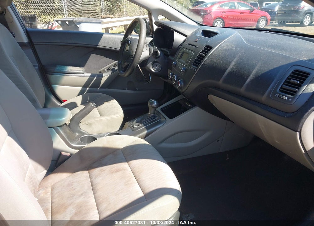 2015 KIA FORTE LX VIN: KNAFK4A65F5375034