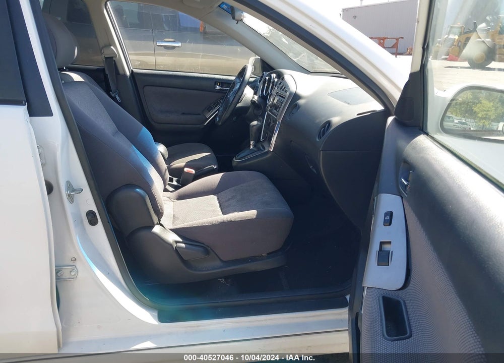 2004 TOYOTA MATRIX/XR VIN: 2T1KR32E54C201560