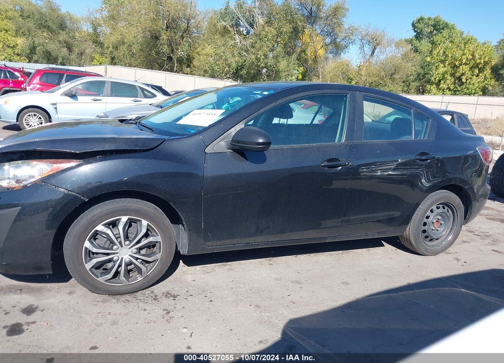 2011 MAZDA 3 I SPORT VIN: JM1BL1UGXB1364890