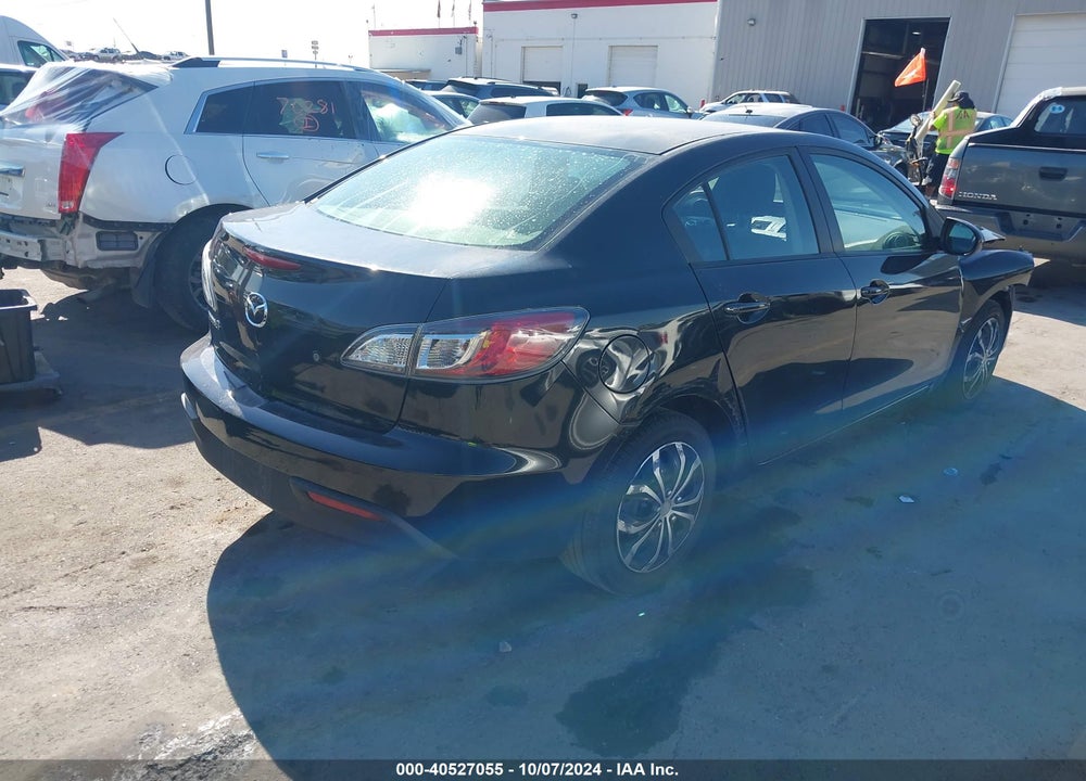 2011 MAZDA 3 I SPORT VIN: JM1BL1UGXB1364890