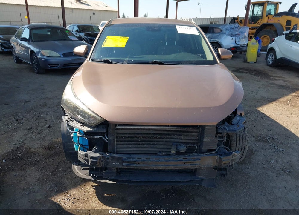 2017 HYUNDAI TUCSON SE VIN: KM8J23A43HU394918