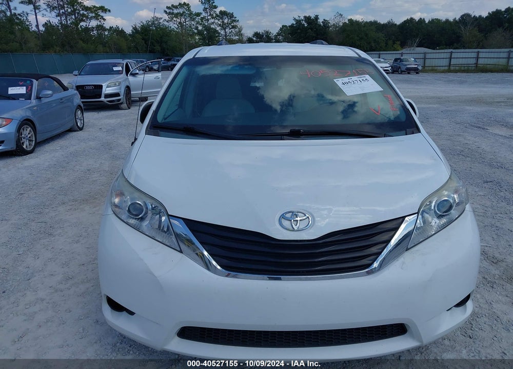 2013 TOYOTA SIENNA LE V6 8 PASSENGER VIN: 5TDKK3DC0DS307132