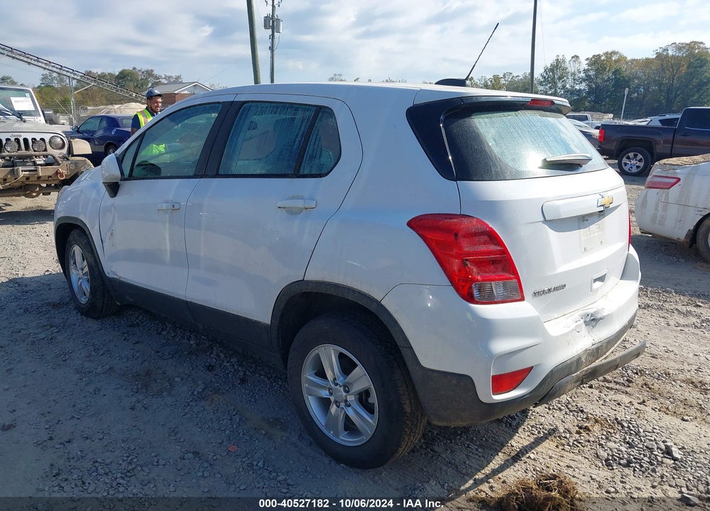 2019 CHEVROLET TRAX LS VIN: 3GNCJNSB8KL255305