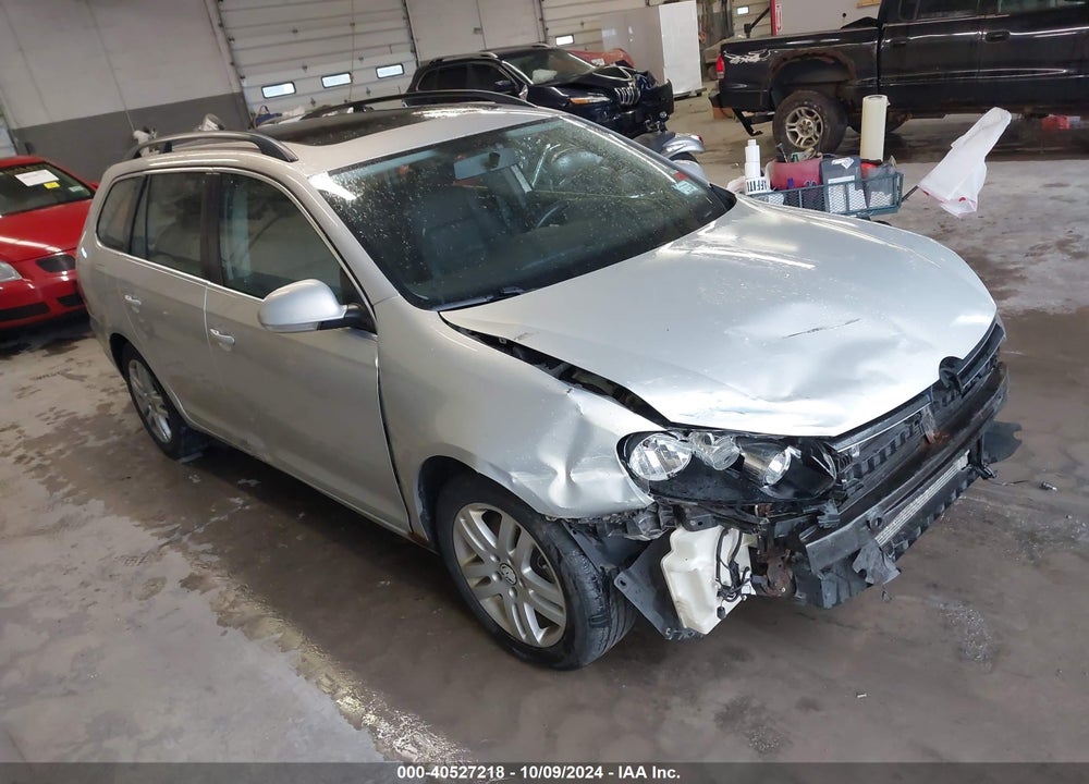 2011 VOLKSWAGEN JETTA SPORTWAGEN 2.0L TDI VIN: 3VWPL8AJXBM608858